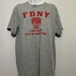 Officially Licensed FDNY Heather Gray Graphic T-Shirt, size M